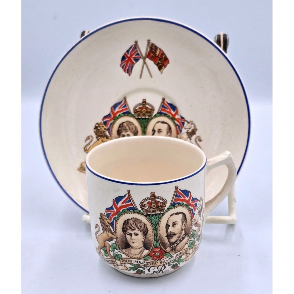 Vintage 1935 King George Queen Mary Silver Jubilee Commemorative Tea Cup Saucer